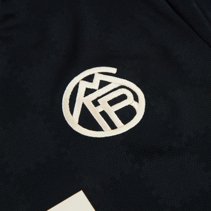 2025-26 FC Bayern München Ausweichtrikot
